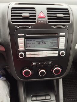 Golf V 5  1.6 benzín Goal - 7