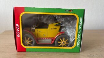 Retro hračka Dědeček automobil KOVAP - 7