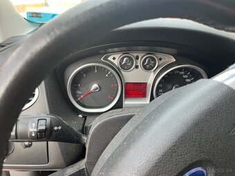 Ford Focus ecosport 1.6tdci74kw 134000km. - 7