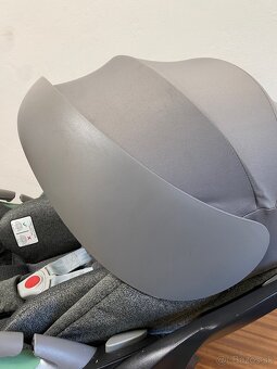 Polohovateľná autosedačka Cybex Cloud T i-Size Plus - 7
