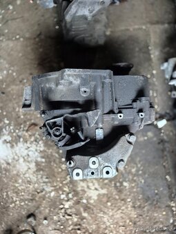 Predám manuálna 6q prevodovka pre 2.0tdi VW GROUP - NFU- - 7