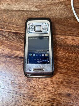 Nokia E65 zriedkavý model ročník 2007 - 7