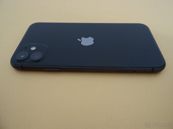 iPhone 11 64GB - ZÁRUKA 1 ROK - DOBRÝ STAV - 7