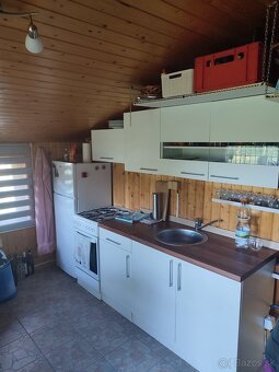 Záhrada s obytnou chatkou, Sereď - 7
