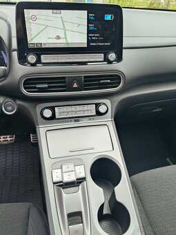 Hyundai Kona Electric - 7
