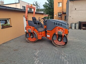 Válec Hamm HD 14VV Tandemový - 7