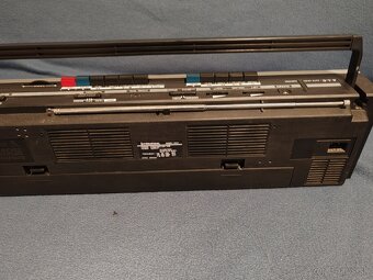 Radiomagnetofon international - 7