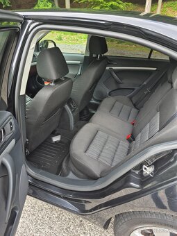 Skoda octavia 2.0 tdi 103kw - 7