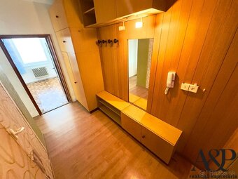 NA PREDAJ VEĽKÝ 3 IZB. BYT S BALKÓNOM, 76M2, UL., UL. L.NOVO - 7