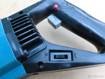 Skrutkovač a závitorez Narex - 7