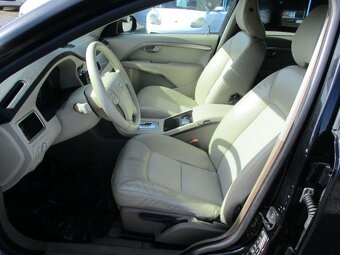 VOLVO V70 2,4D5 136kw Geartronic, bez koroze 11/09 - 7