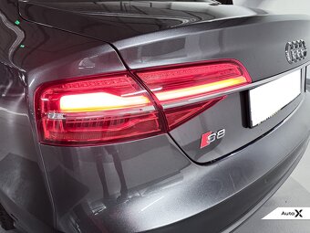 Audi S8 D4 4.0 TFSI Quattro 382 kW | PO VELKÉM SERVISU - 7