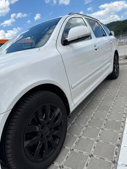 ŠKODA Octavia Combi 2.0 TDI Exclusive rok 2010 - 7