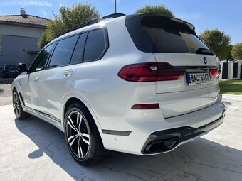 Prodám BMW X7 M50d. 7 míst. INDIVIDUAL-téměř maximální výbav - 7