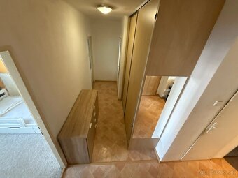 PRIESTRANNÝ 4-IZBOVÝ BYT 87 m² + 2 PIVNICE - 7