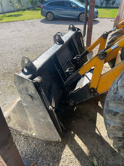 Predám JCB 4 CX traktor báger - 7