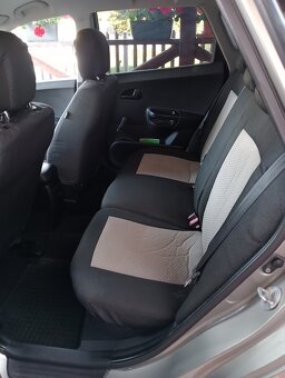 Predám Kia Ceed 1.4, r. v. 2010 - 7