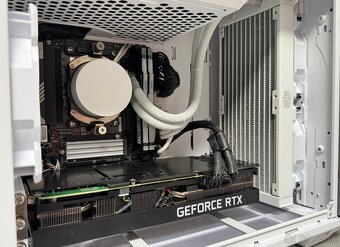 Ryzen 7 7700X\32GB\RTX 3080Ti\SSD\850W Zdroj - 7