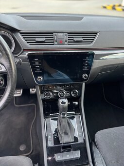 Predám Škoda superb sportline - 7