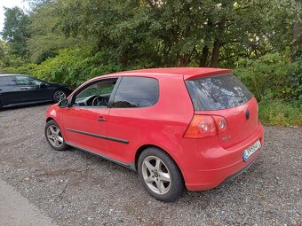 Predám Volkswagen Golf 1.4 fsi 55kw - 7