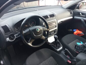 Predám Škoda Octavia 2 Combi 1.6TDI CR 77kw Facelift. - 7