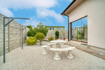 Na predaj rodinný dom s rozľahlým pozemkom v Kostolišti - 7