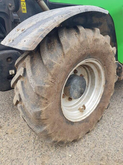 Teleskopický manipulátor DEUTZ-FAHR Agrovector 30.6 - 7