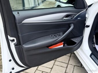 BMW 530d xDrive M Sport sedan - 7