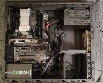 PC CORSAIR, Intel i5-7600K@3,8GHz,GTX 1060, 16GB DDR3, 3xSSD - 7