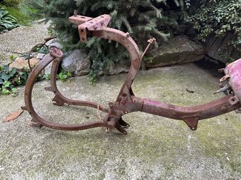 JAWA 550 Parez kostra - 7