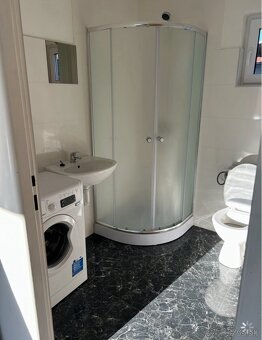 Dom s 5 apartmánmi Nitra časť Lužianky - 7