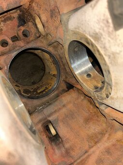 Predám blok motora na Zetor major a crystal - 7