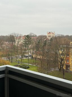 Príjemný, premyslený a veľký 3 izbový byt, 83 m², Hl. ulica - 7