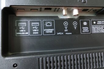 LCD televízor SHARP LC-60LE740E . - 7