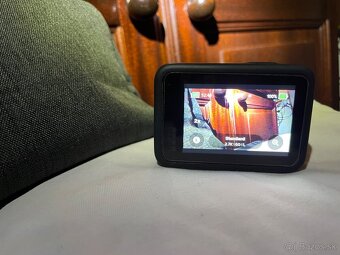 Predám kamerku GoPro HERO10 Black - 7