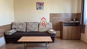 Pokoj, súkromie a záhrada: 2-izbový apartmán na prenájom v L - 7