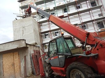 Predám teleskopický manipulátor manitu - 7