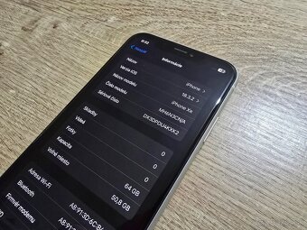 Iphone xr 64gb biele v super stave plnefunkcne ma len velmi - 7