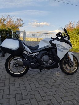 CF MOTO 650gt - 7