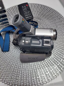 Videokamera SONY HANDYCAM Mini DCR-TRV 33E - 7