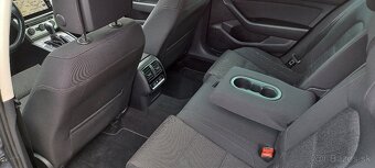 Volkswagen Passat Variant 1.6 TDI DSG HighLine Možný Leasing - 7