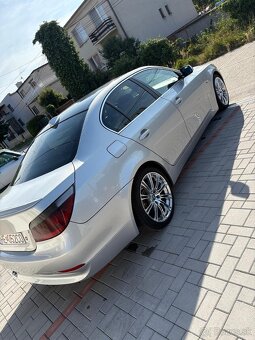 BMW 525i e60 -141kw, r.v. 2004 + nové zimné prezutie - 7