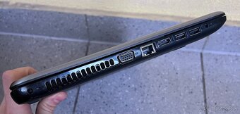 HP 250 G5 / i3 5005U / 4GB RAM / 256 GB SSD / 15.6" - 7