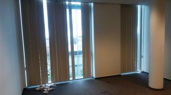 Samostatný kancelársky celok 107m² v blízkosti letiska na pr - 7