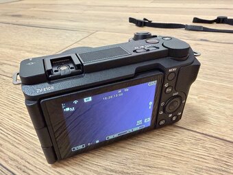 Sony ZV-E10 II - 7