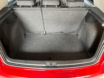 Volkswagen Golf 6 , 2.0 TDI - 7