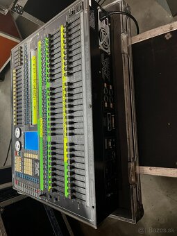 Avolites pearl 2004/2008 - 7