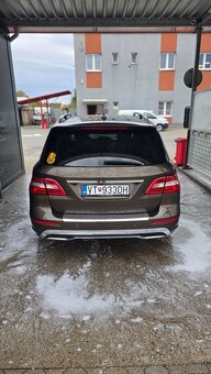 Mercedes Benz ML 350 AMG - 7