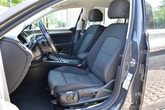 Volkswagen Passat Variant 1.5 TSI BENZÍN AUTOMAT DSG SR 2021 - 7