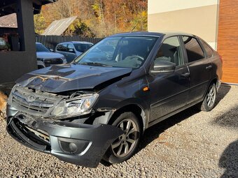 Lada Granta 1.6 benzin 2017 70000km 1.majitel POJAZDNÉ - 7